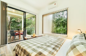 1 bedroom, individually decorated, individually furnished