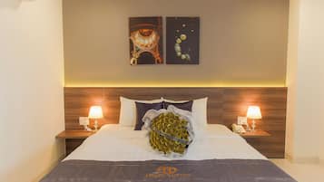 Superior Double Room | Hypo-allergenic bedding, minibar, in-room safe, desk