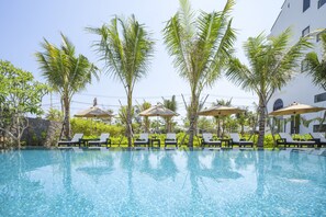 Outdoor pool, open 6:00 AM to 6:00 PM, pool loungers - Athenia Boutique Hotel & Spa (Da Nang)