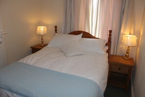 3 chambres, fer et planche à repasser, lit parapluie, Wi-Fi gratuit