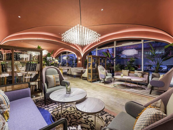 Bar (on property) - Mercure Beijing Zhongguancun (Beijing)