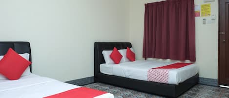 Family Suite | Iron/ironing board, free WiFi, bed sheets