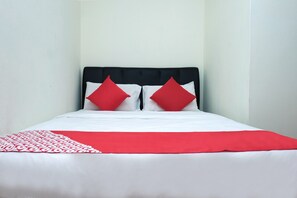 Kahden hengen deluxe-huone | Silitysrauta/-lauta, ilmainen Wi-Fi, vuodevaatteet