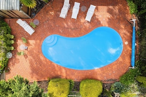 Piscine extérieure (ouverte en saison)