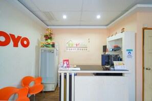 Reception - Hotel O V Stay Guesthouse (George Town)