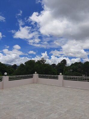 Pemandangan dari properti