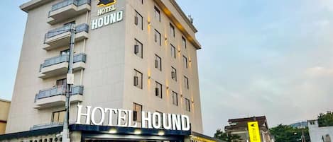 Facciata della struttura