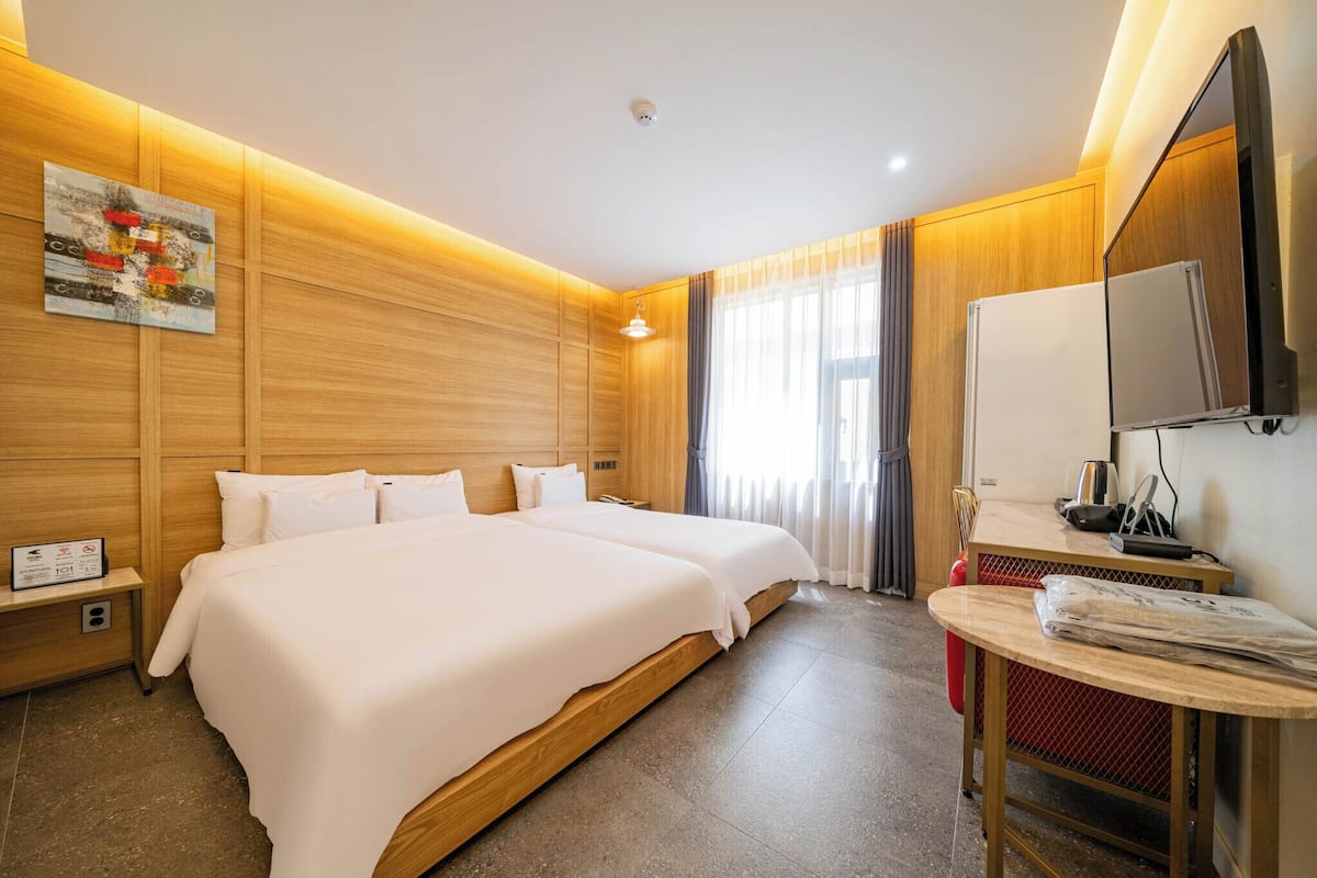 Deluxe Twin Room (No Breakfast provided on Mondays) | Rideaux occultants, chambres insonorisées, Wi-Fi gratuit, draps fournis