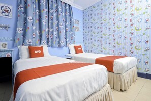 Desk, WiFi (free), bed sheets - OYO 89958 Hotel Umimas (Lahad Datu)