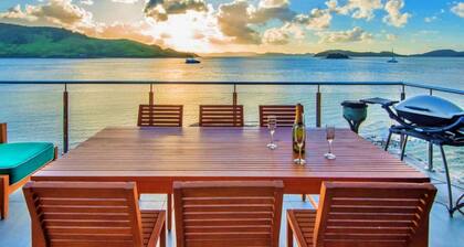 Yacht Club 19 Bijou De Mer 2 Buggies