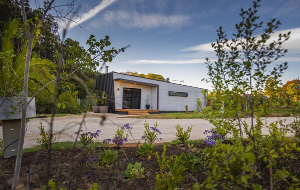 Exterior - Pavilions at Lenswood (Lenswood)