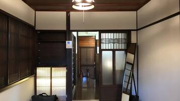 2 bedrooms, free WiFi