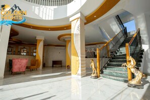 Sala de estar en el lobby