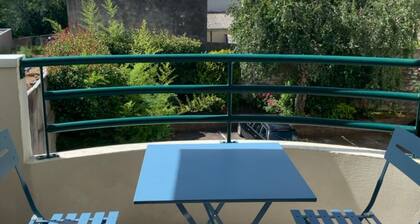 Vannes centre 65m2. 6 pers 2 ch parking privé wifi