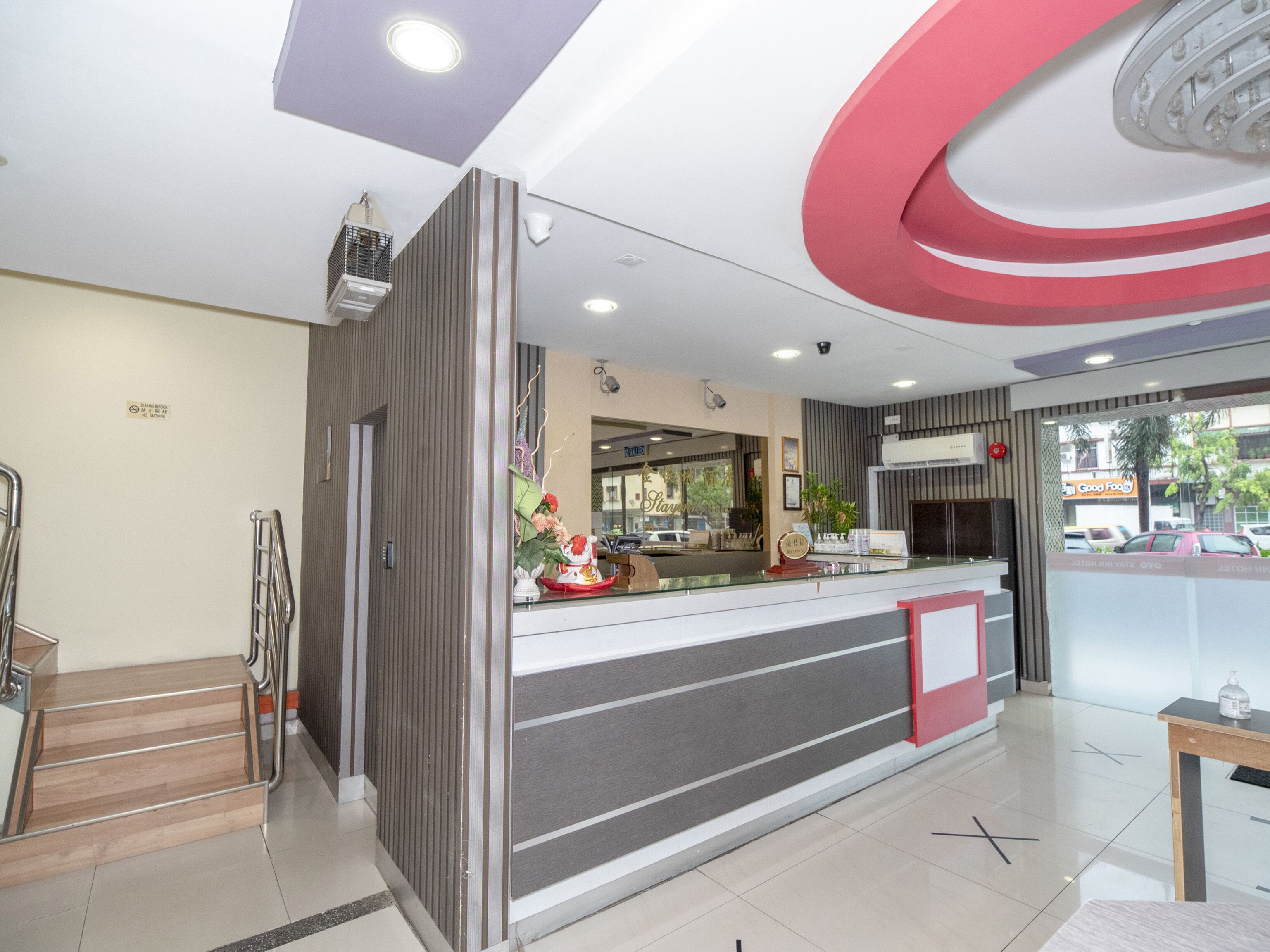 Foto - Super OYO 89944 Stay Inn