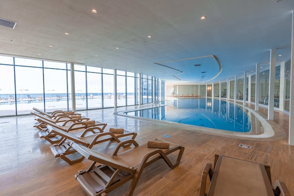 Indoor pool - Grand Bellagio Batumi Convention & Casino Hotel (Batumi)