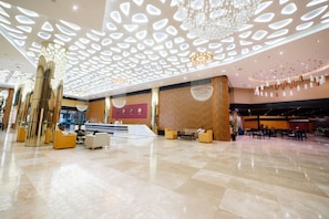 Reception - Grand Bellagio Batumi Convention & Casino Hotel (Batumi)