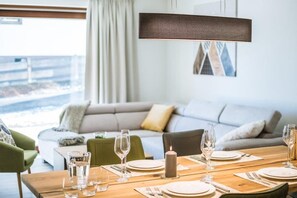 Comfort Apartment | Living room | 120-inch TV with cable channels, heated floors - Haus Valentine (Flachau)