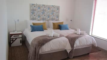 2 室のベッドルーム、セーフティボックス (室内)、アイロン / アイロン台、WiFi (無料)