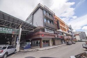 Exterior - Hotel O Blossom Hotel (Kota Kinabalu)