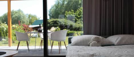 1 chambre, lit parapluie, Wi-Fi gratuit, draps fournis