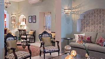 Coin salon dans le hall