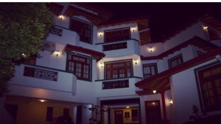 Hotel Mandakini