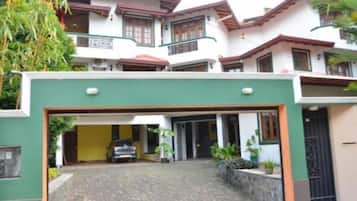 Fachada del alojamiento