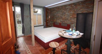 Studio Metal North - Romantik Apartments in Leipzig, *2km bis ins Stadtzentrum*