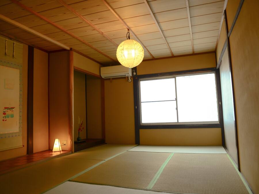 1 bedroom, desk, soundproofing, free WiFi