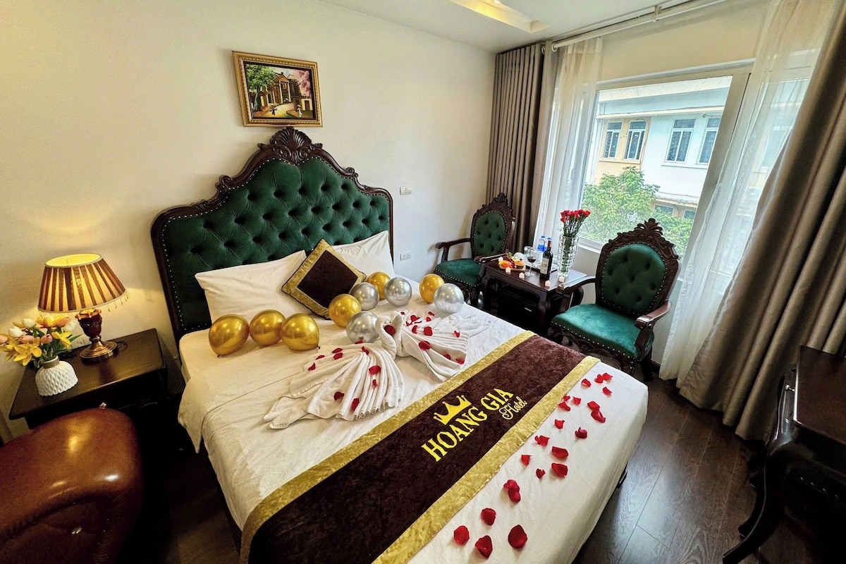 Deluxe-huone | Allergiatestatut vuodevaatteet, minibaari (osa tuotteista ilmaisia)