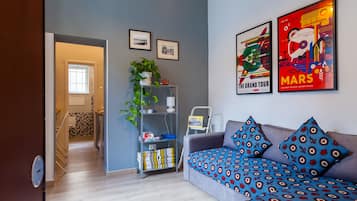 2 Schlafzimmer, Schreibtisch, kostenloses WLAN, BettwÀsche