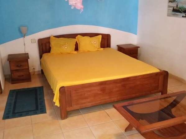 Bungalow básico, 1 habitación | Cortinas blackout, cunas, ropa de cama y acceso para silla de ruedas 