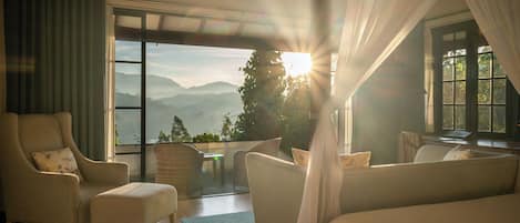 Suite (Dickoya Suite)