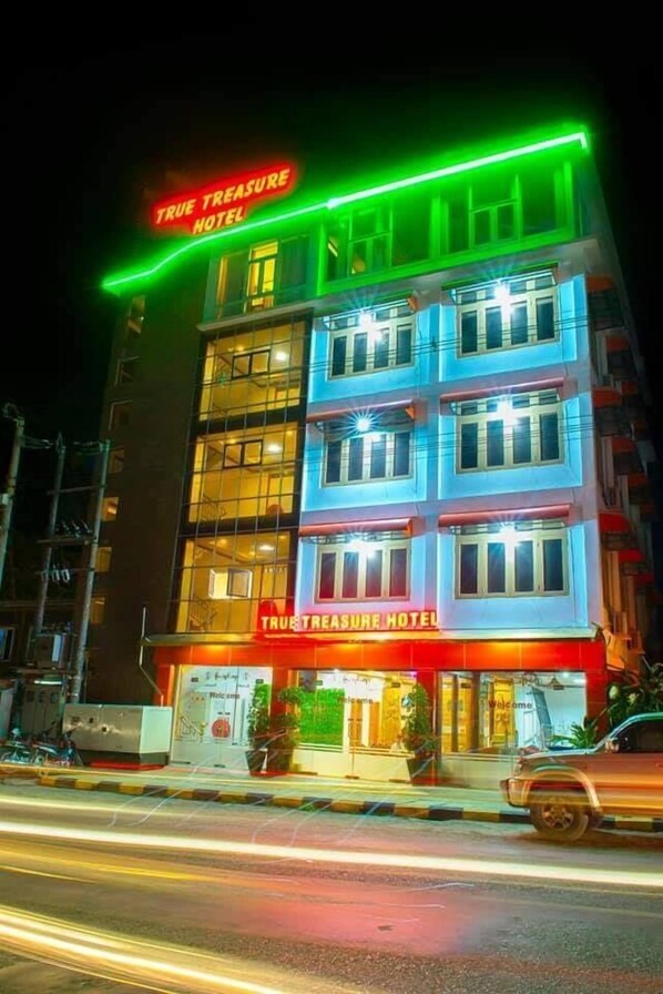 Exterior - True Treasure Hotel (Taunggyi)