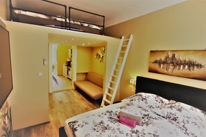 Design-studiosviitti | Oleskelualue | Taulutelevisio