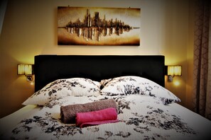 Design Studio Suite | Living area | Flat-screen TV - Vienna CityApartments Design 5 (Vienna)