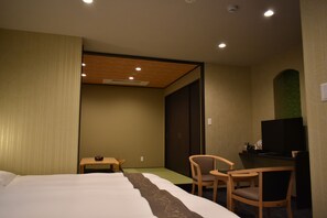 1 bedroom, in-room safe, desk, laptop workspace - Heian Sakura 102 (Kyoto)