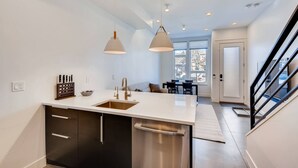 Private kitchen - The Great Gilpin Escape Into Elegance (Denver)