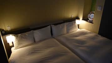 Room (Boutique Hotel) | 1 bedroom, in-room safe, desk, laptop workspace