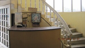 Reception - Hotel Arya Palace (Puri)