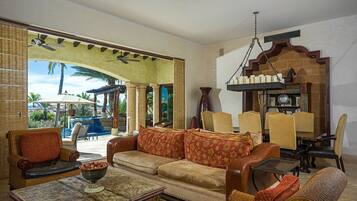 TV, fireplace, DVD player