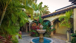 Property grounds - Casa Diamante (Cabo San Lucas)
