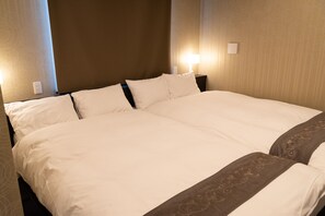 1 bedroom, in-room safe, desk, laptop workspace - Heian Sakura 303 (Kyoto)