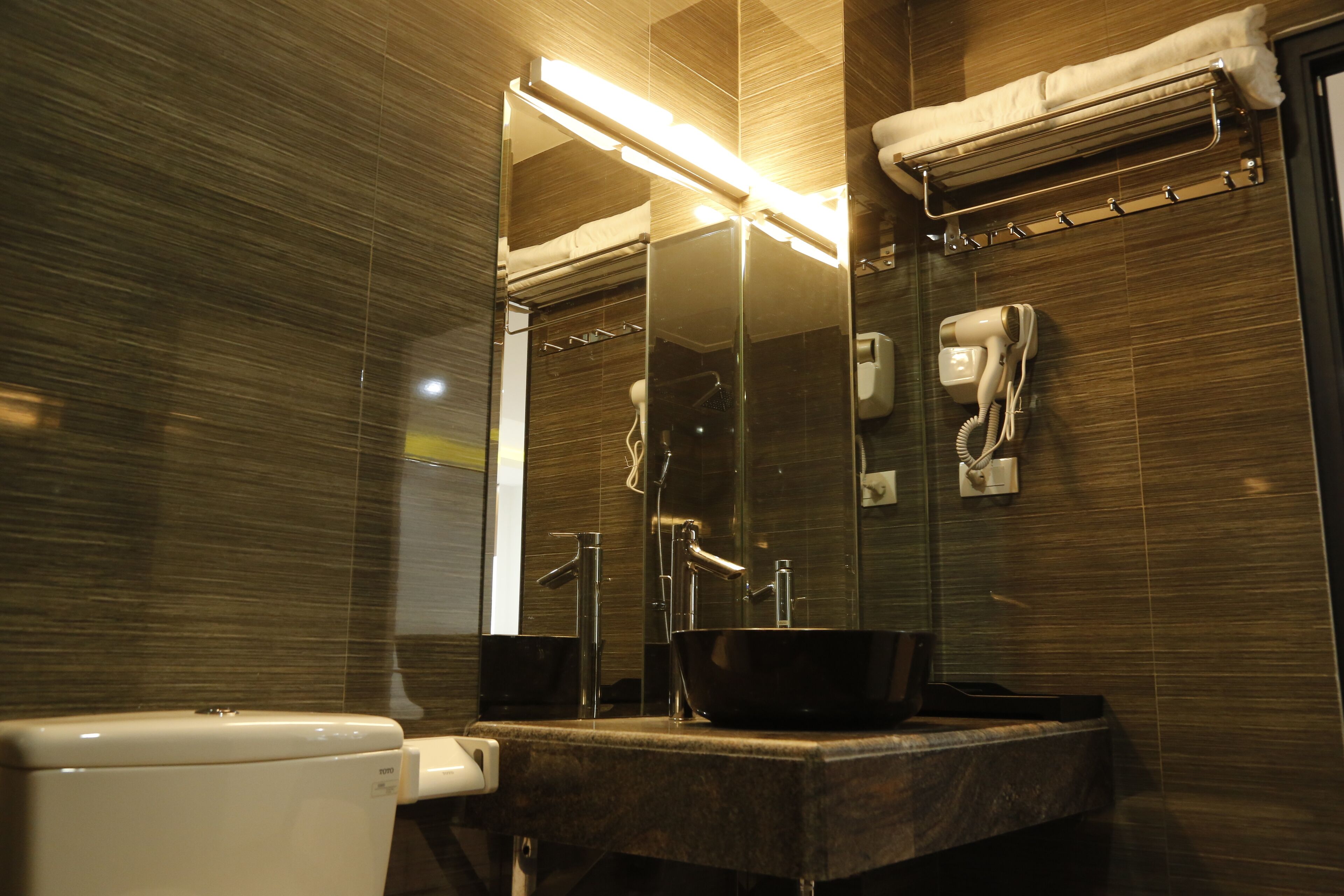 Family Quadruple Room | Bathroom