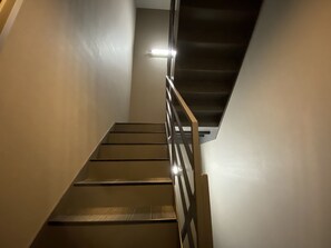 Staircase - Briller Kyoto Tambaguchi G (Kyoto)