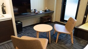 Quarto (Boutique Hotel) | 1 quarto, cofres nos quartos, escrivaninha
