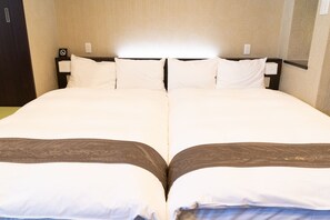 Rum (Boutique Hotel) | 1 sovrum, värdeförvaringsskåp på rummet och skrivbord