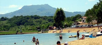 Au Calme  Chalets en bois  2 a 4 personnes  un couple et 2  enfants en bas age