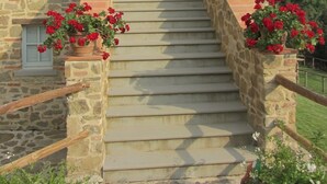 Exterior - La Scala del Monte (Bucine)